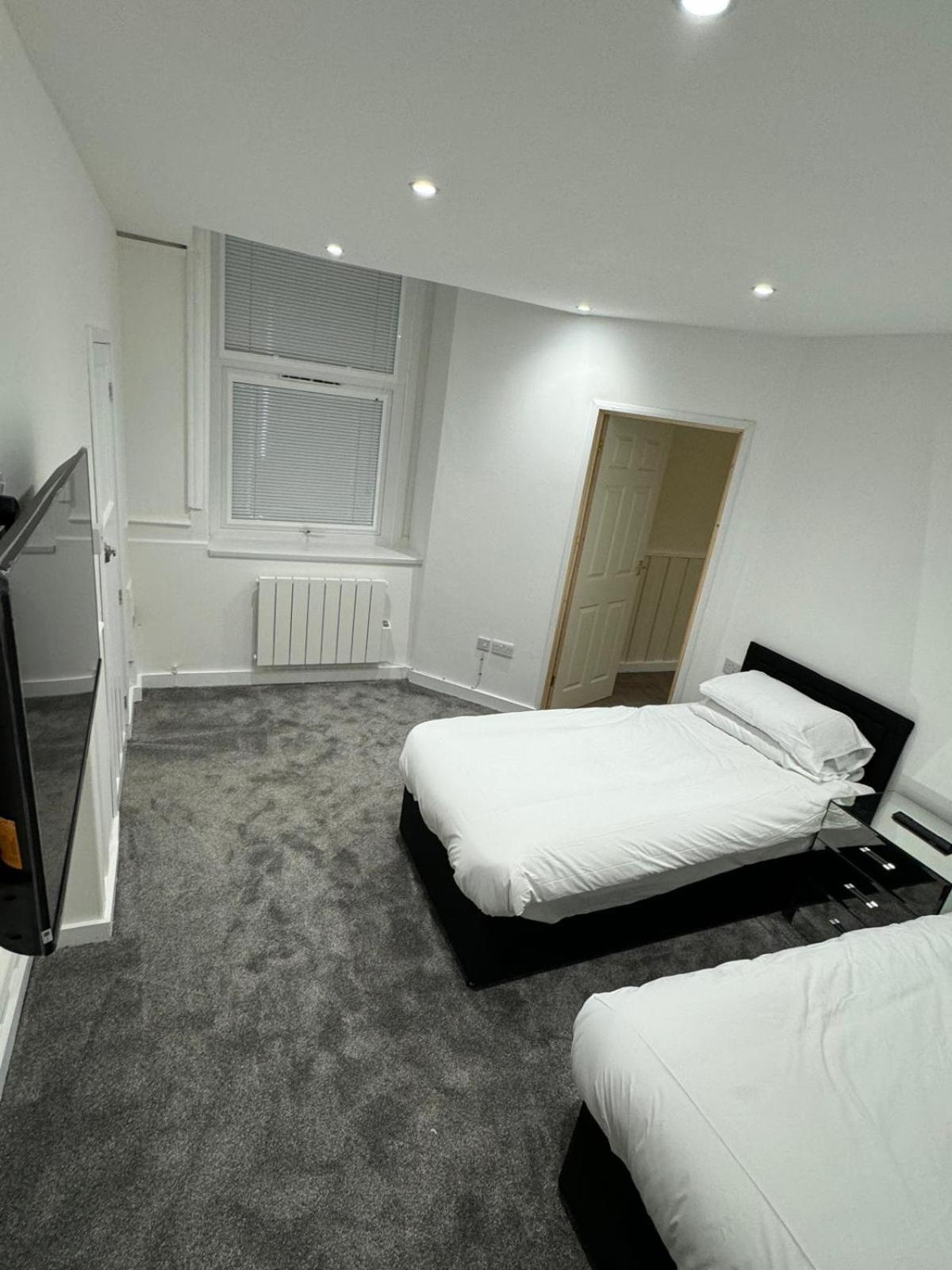 New Station Bed & Breakfast Нюпорт Екстериор снимка