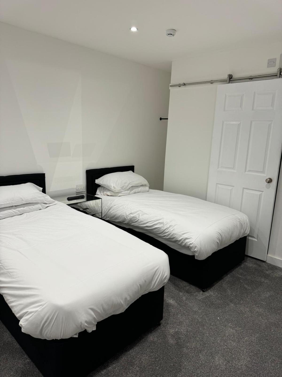 New Station Bed & Breakfast Нюпорт Екстериор снимка